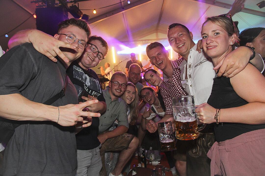 Am Montag spielte die Band "Radspitz".