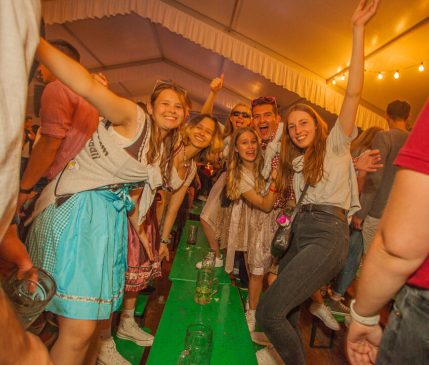 Ausgelassene Stimmung mit rocKing und Tasty 7.