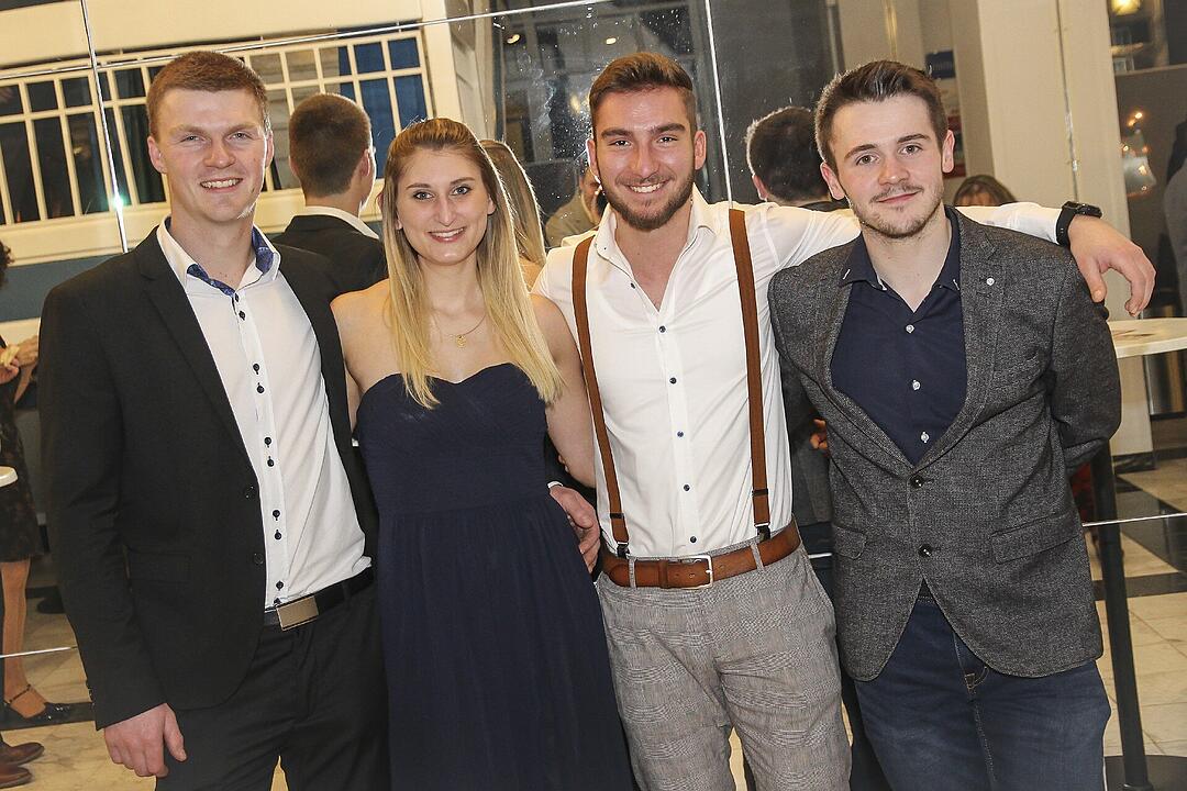 Der traditionelle Bauernball lockte viele Gäste an