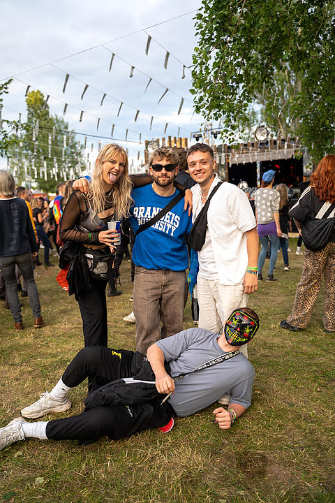Sommer. Sonne. Tanzen. Techno. Bass!