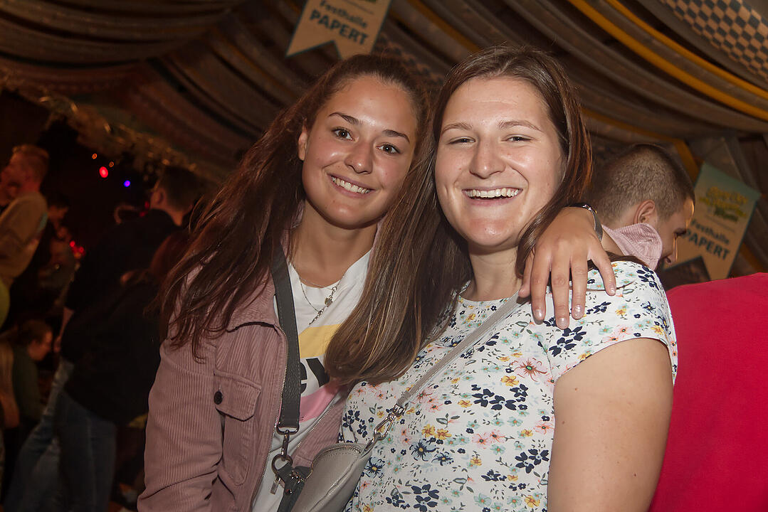 Beste Stimmung beim zweitgrößten Volksfest Bayerns