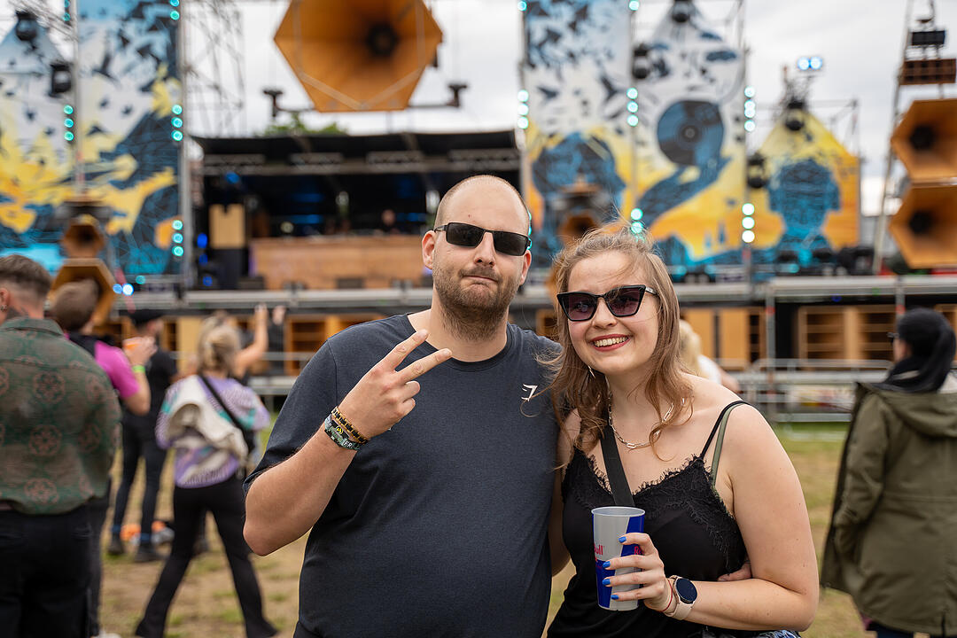 Sommer. Sonne. Tanzen. Techno. Bass!