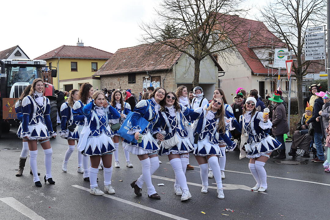 Die Hauptstrasse wurde zur Partymeile