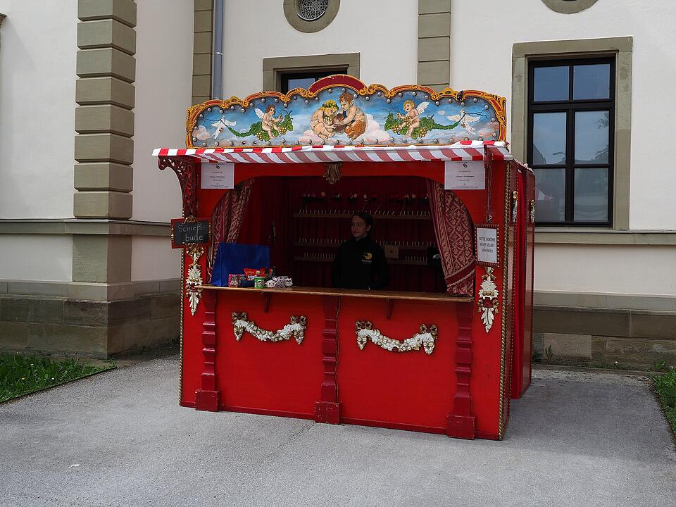 Viele Attraktionen für Groß und Klein, Live-Musik und kulinarische Highlights waren geboten.