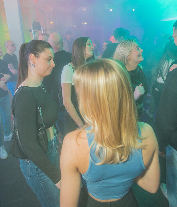 Nach dem einschlagenden Erfolg der ersten Kufa Club Night wurde ausgelassen die 2. Auflage gefeiert.