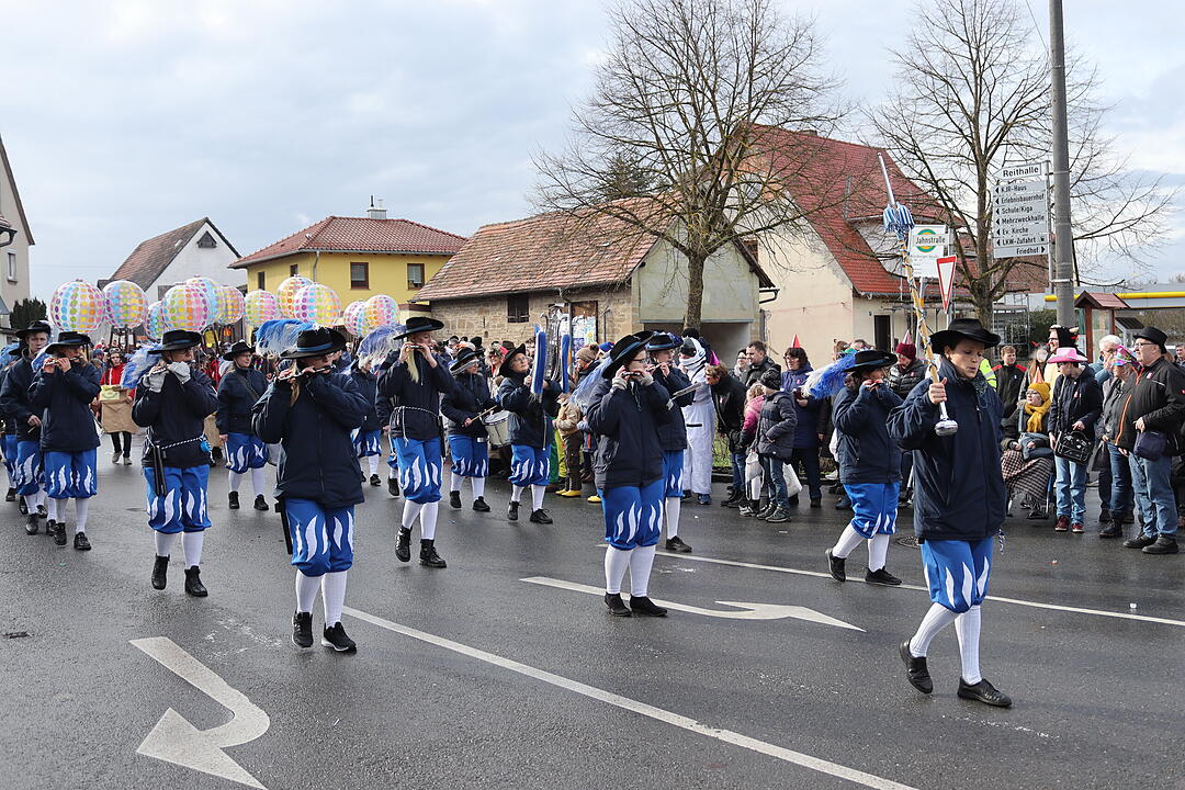 Die Hauptstrasse wurde zur Partymeile