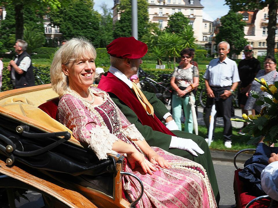 Großer historischer Festzug durch Bad Kissingen!