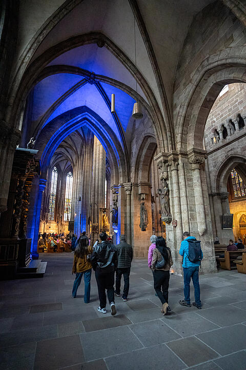 Nürnberg erstrahlte in BLAU.