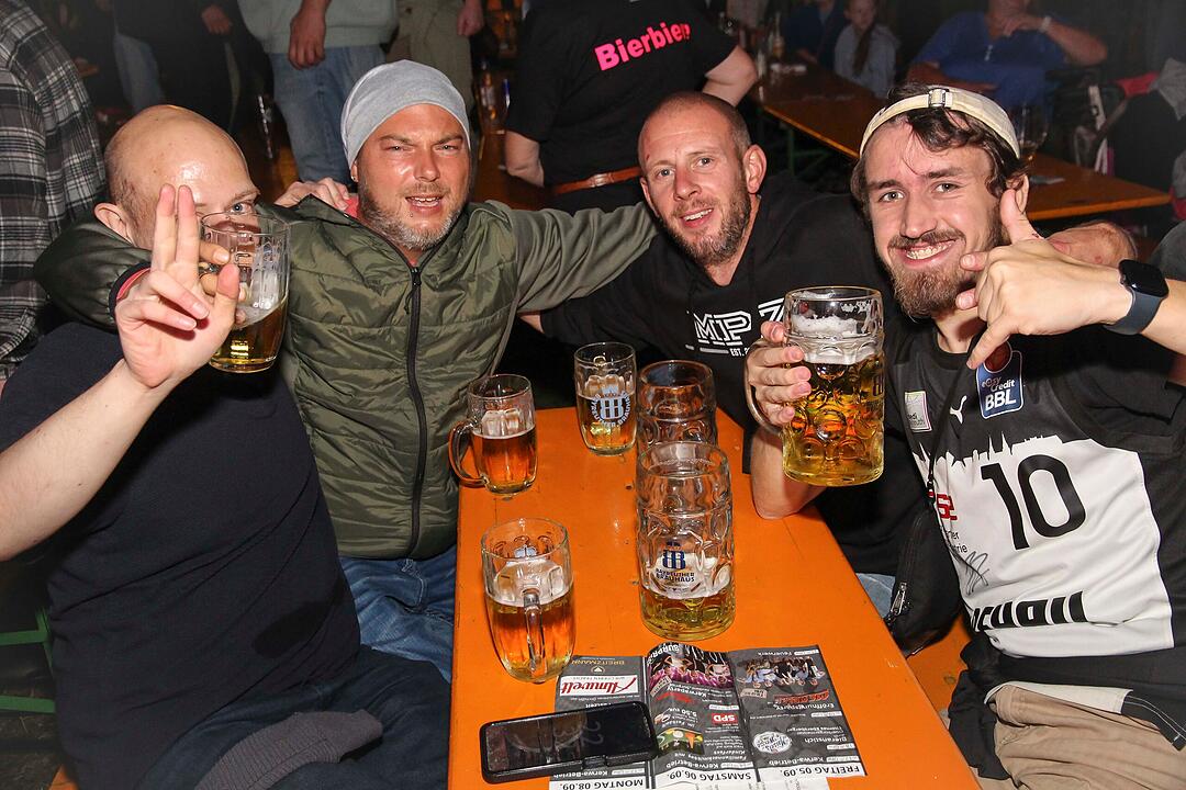 Partyabend mit der Band „Members”