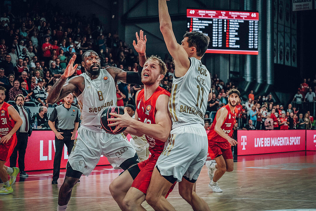 Impressionen vom Pokalachtelfinale