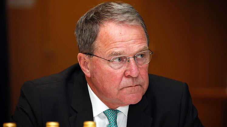 Wissenschaftsminister Wolfgang Heubisch informierte sich an der Bamberger Uni über das Nationale Bildungspanel - NEPS.