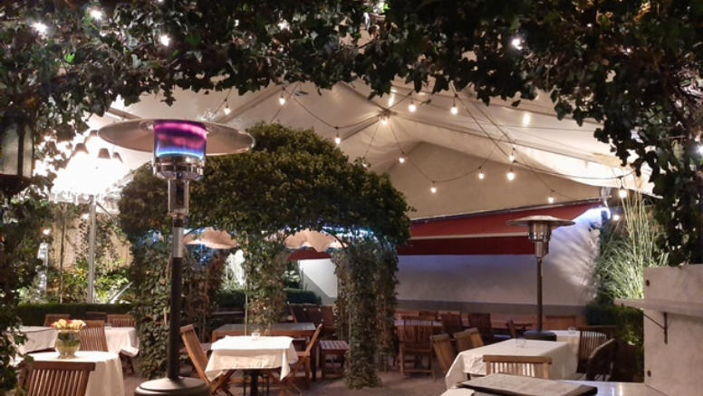 Der Restaurantgarten des Julien.