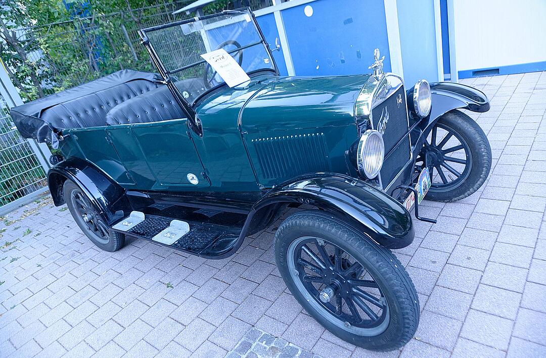 Oldtimerfans kamen voll auf ihre Kosten!