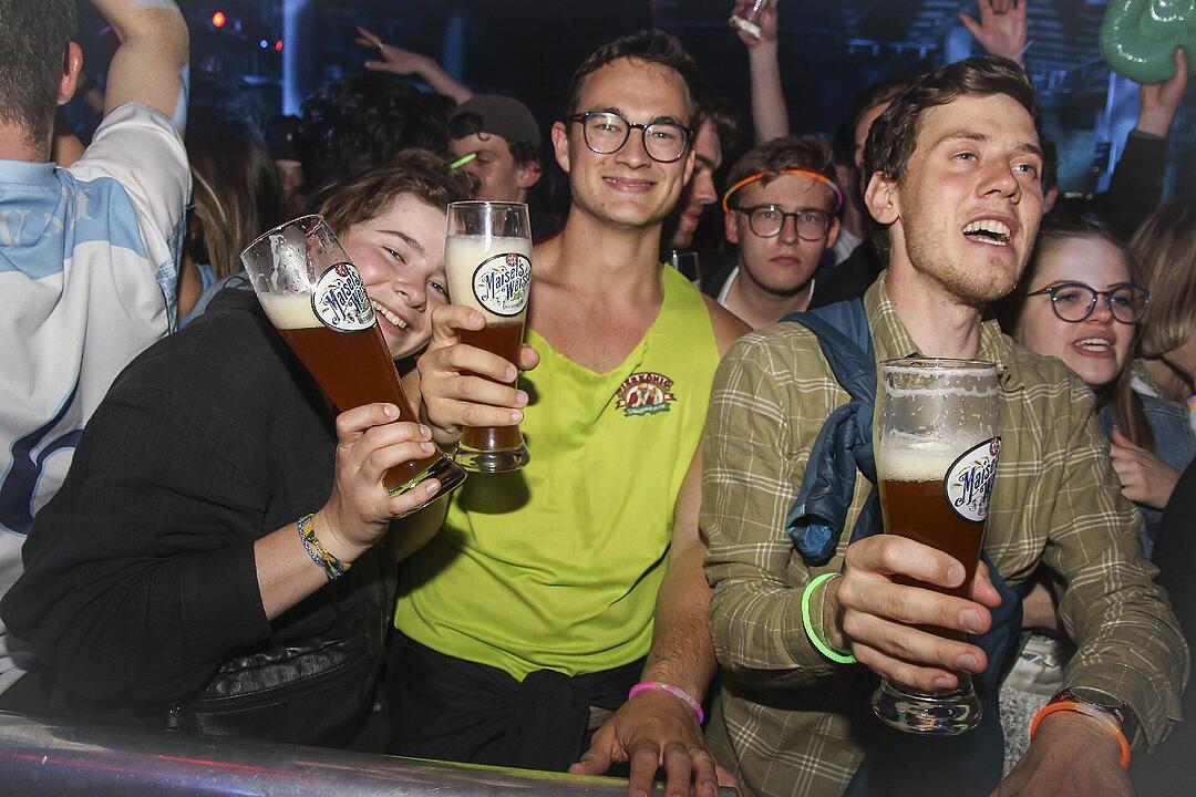 Opening Party mit Ballermann-Größe Peter Wackel