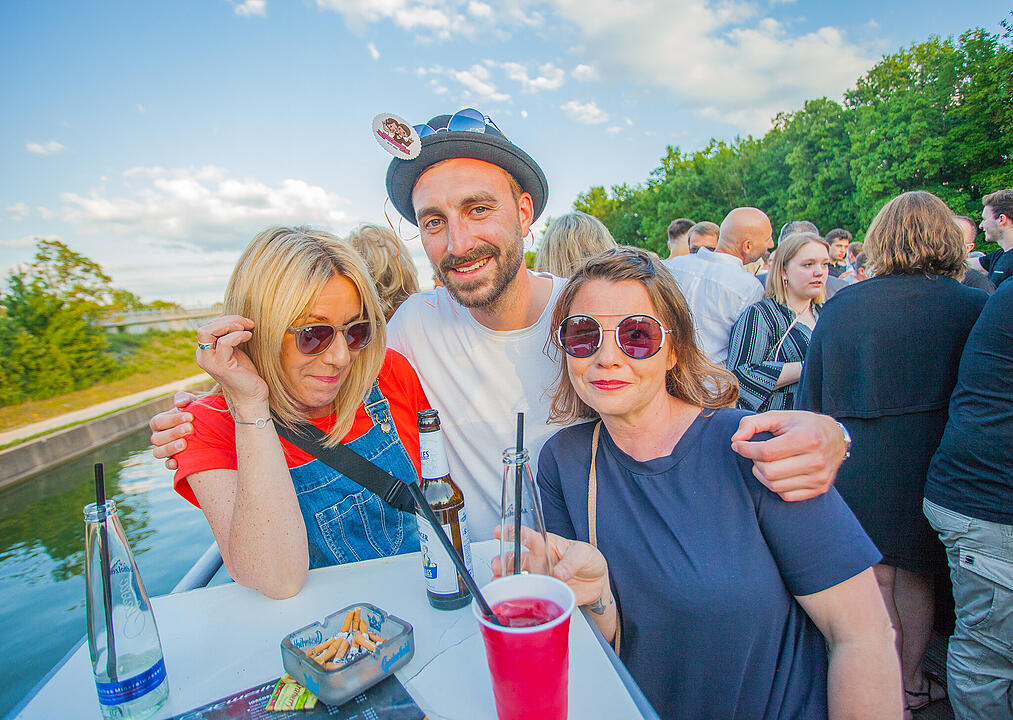 Bayern 3 Partyschiff in Fürth