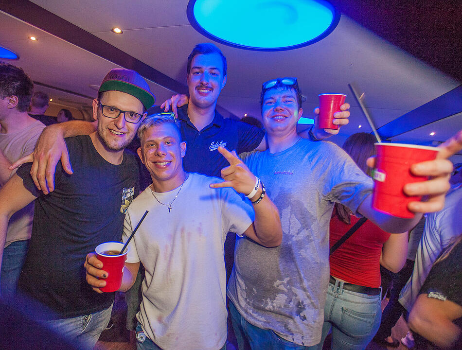 Bayern 3 Partyschiff in Fürth