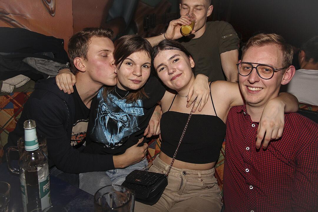 Klasse Party-Stimmung  am ersten Weihnachtsfeiertag