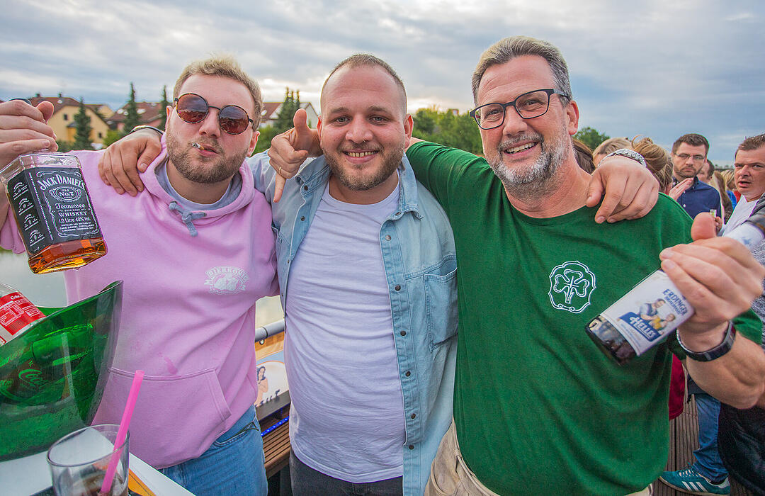 Auf drei Decks wurde richtig gefeiert!