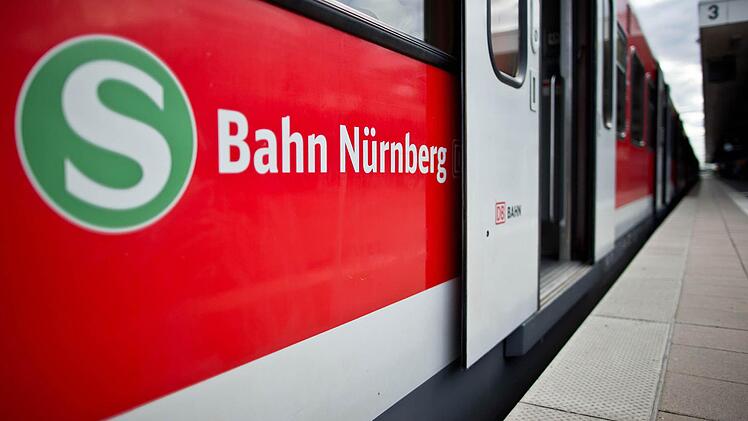 Zankapfel S-Bahn: Im Falle Nürnbergs muss die BEG die Vergabe neu überprüfen.  Foto: Daniel Karmann/dpa