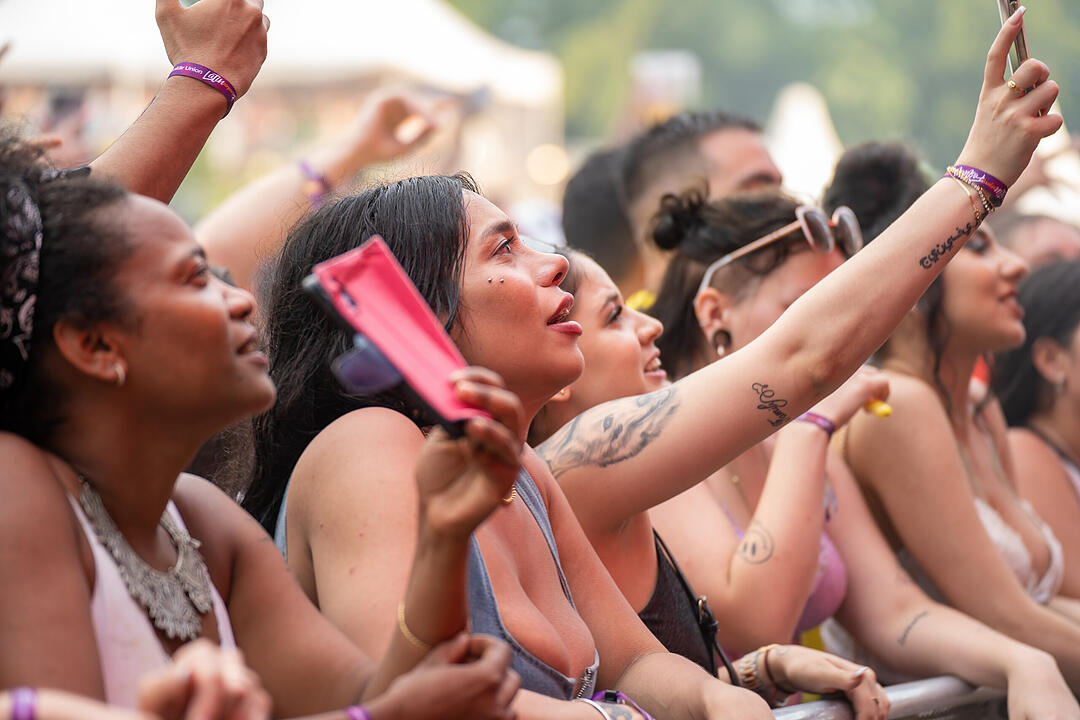 Mit vielen internationalen und nationalen Live-Acts!