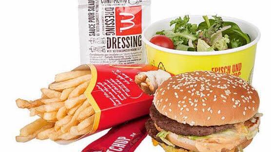Preissieger ist Mc Donald's mit 8,08 Euro für ein Big Mac-Menu und Salat. Foto: Stiftung Warentest