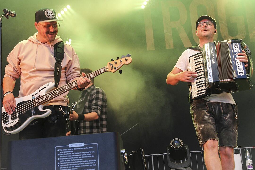 Troglauer - Heavy Volxmusic!