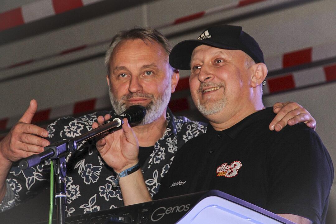 Es spielte die Partyband "Musik die3".