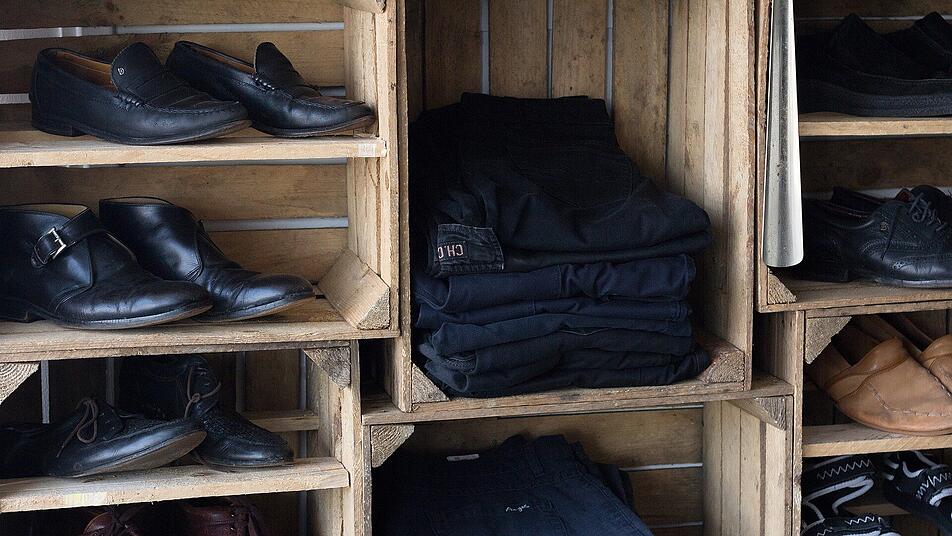Secondhandkleidung zu kaufen ist nachhaltig.