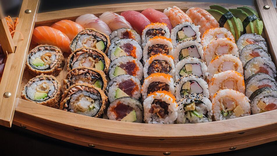 Sushi essen in Trier kannst du mit unseren 5 Tipps. Hier gibt es Sushi in vielen Varianten. (Symbolbild)