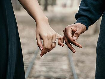 Liebe oder Gewohnheit – In Langzeitbeziehungen oft schwierig zu beantworten