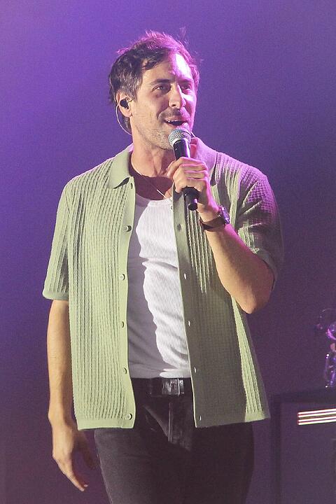Max Giesinger live in Bayreuth.