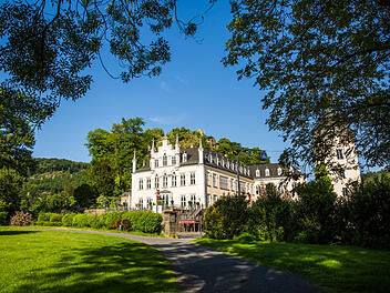 Schloss Sayn und sein Schmetterlingsgarten lassen Kindertäume wahr werden.