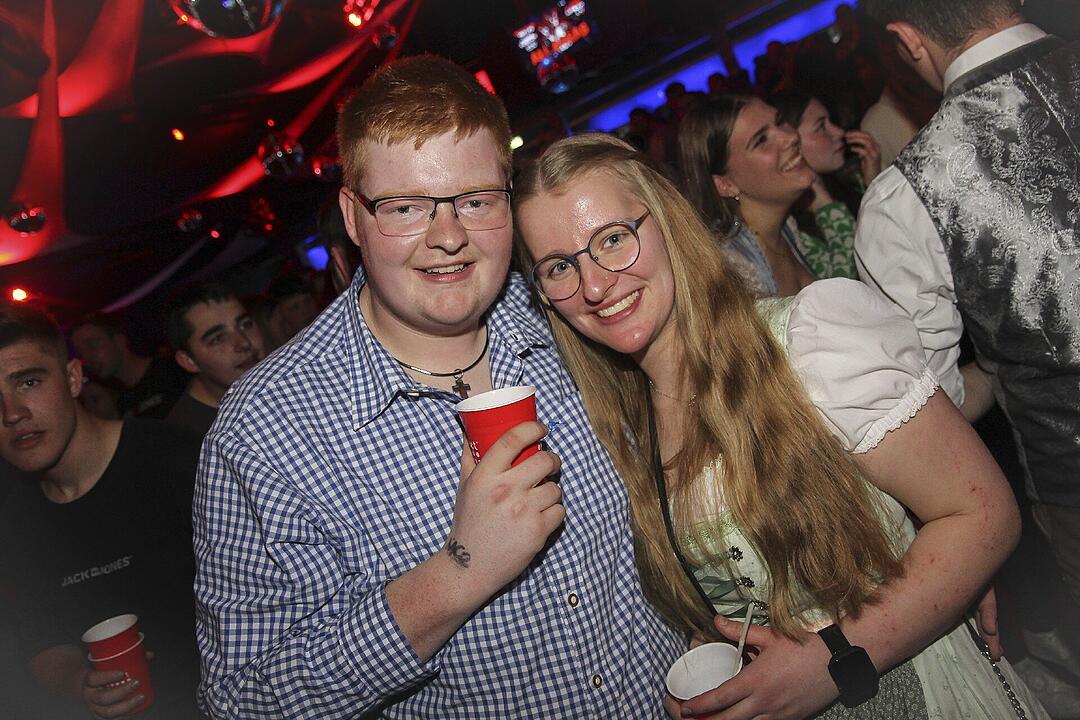 Heavy Volxmusic in Trockau