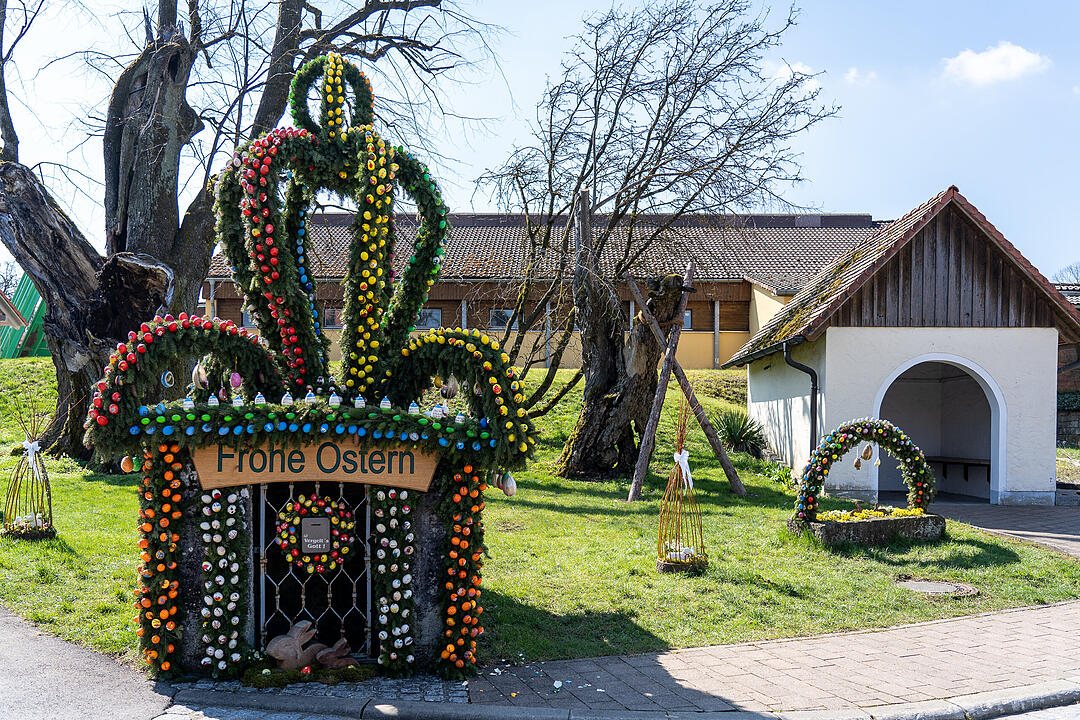Osterbrunnen Kalteneggolsfeld
