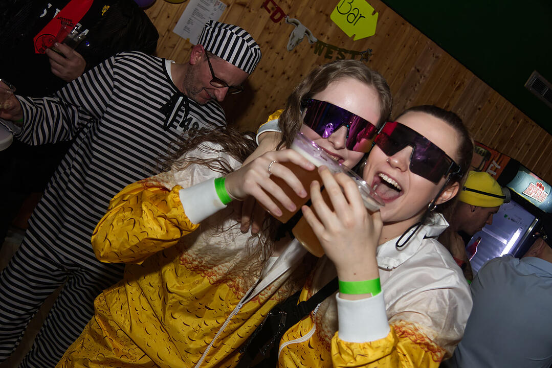 Ausverkaufte Party in Unterfarrnbach
