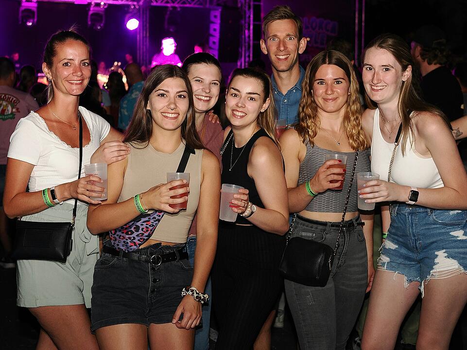 Super Stimmung mit vielen Ballermann-Stars!
