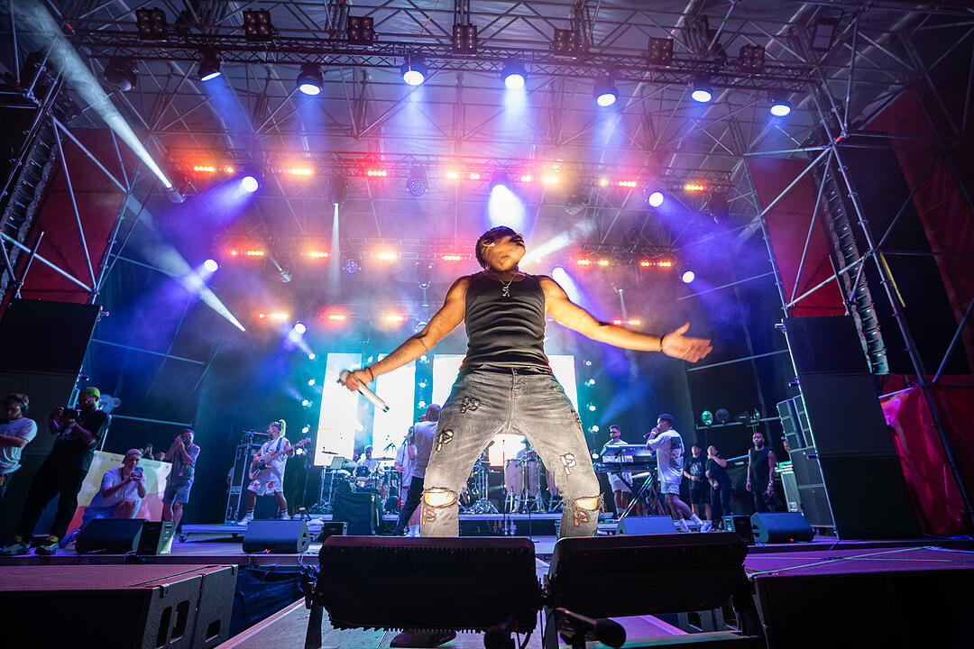 Mit vielen internationalen und nationalen Live-Acts!