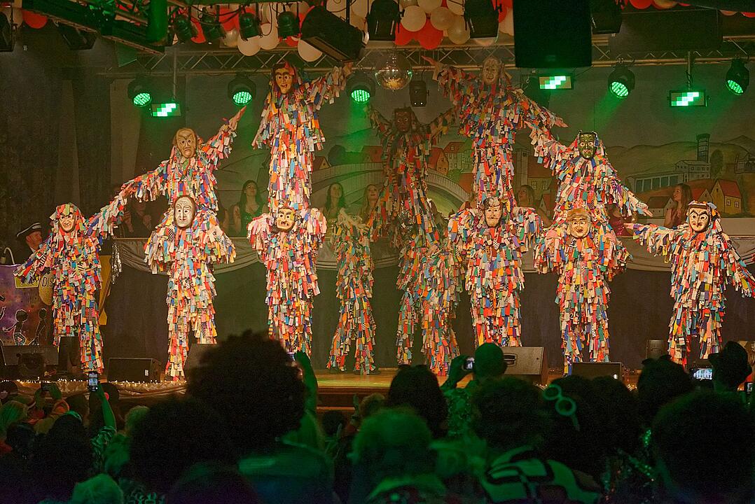 Motto: "Licht aus! Spot an! 70er Disco"