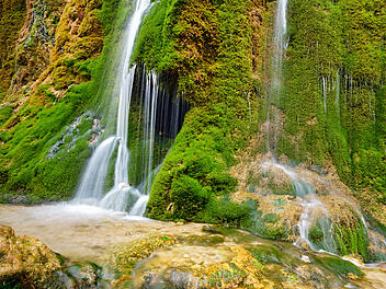 Die 11 spektakulärsten Wasserfälle Deutschlands: Dieser Wasserfall in Rheinland-Pfalz gehört dazu