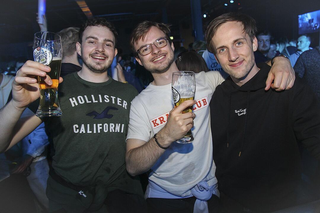 Opening Party mit Ballermann-Größe Peter Wackel