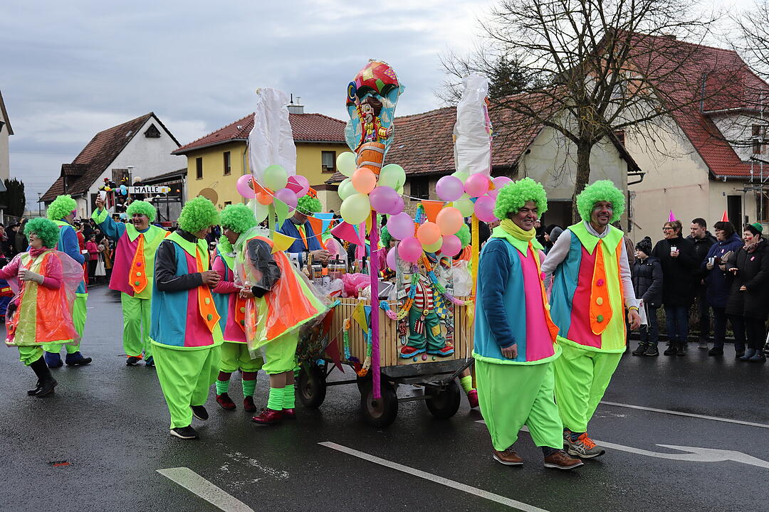 Die Hauptstrasse wurde zur Partymeile