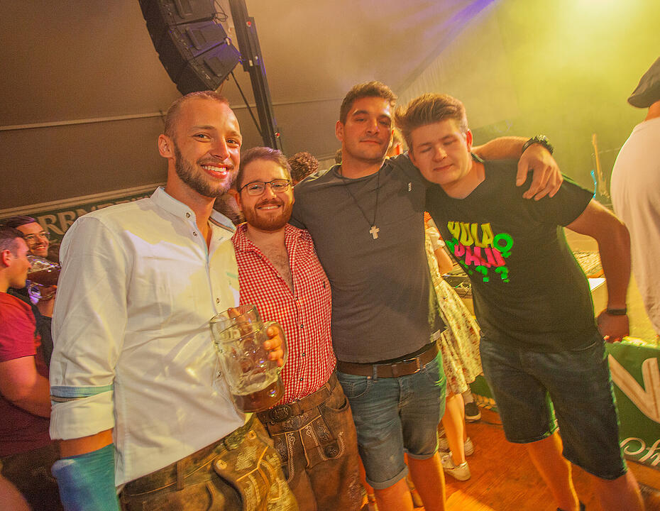 Ausgelassene Stimmung mit rocKing und Tasty 7.