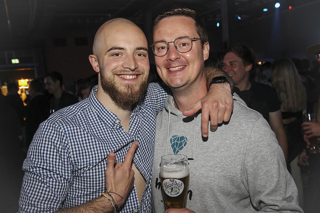 Opening Party mit Ballermann-Größe Peter Wackel