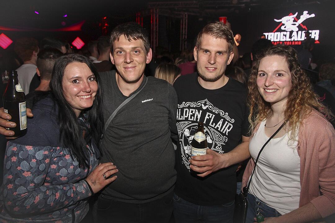 Heavy Volxmusic in Trockau