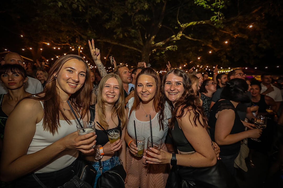 Impressionen vom größten Weinfest in Franken!