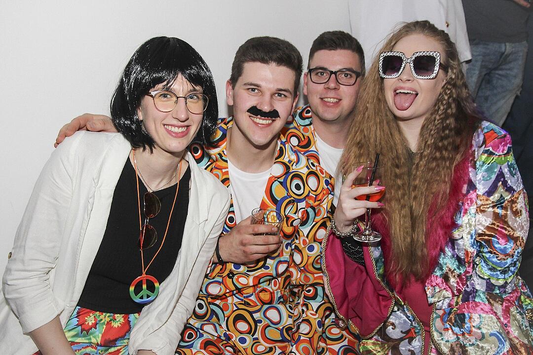 Funky Schlaghosen Disco wie in den 70ern