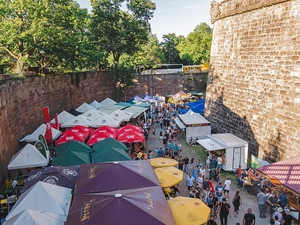 Fantastische Stimmung im Burggraben