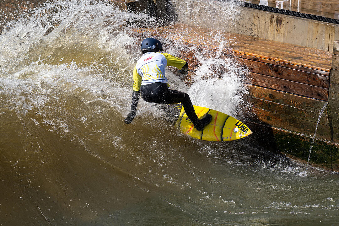 Die Surferwelle mitten in Nürnberg