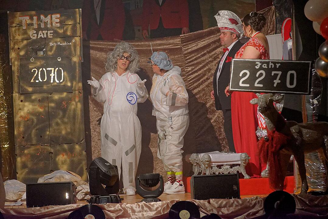 Motto: "Licht aus! Spot an! 70er Disco"