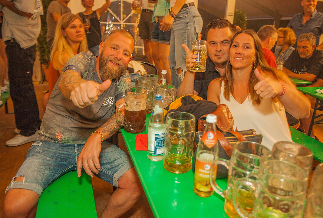 Ausgelassene Stimmung mit rocKing und Tasty 7.